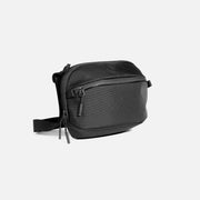 Aer Day Sling 3 Max product image - AER21038 daysling3max black 34hero