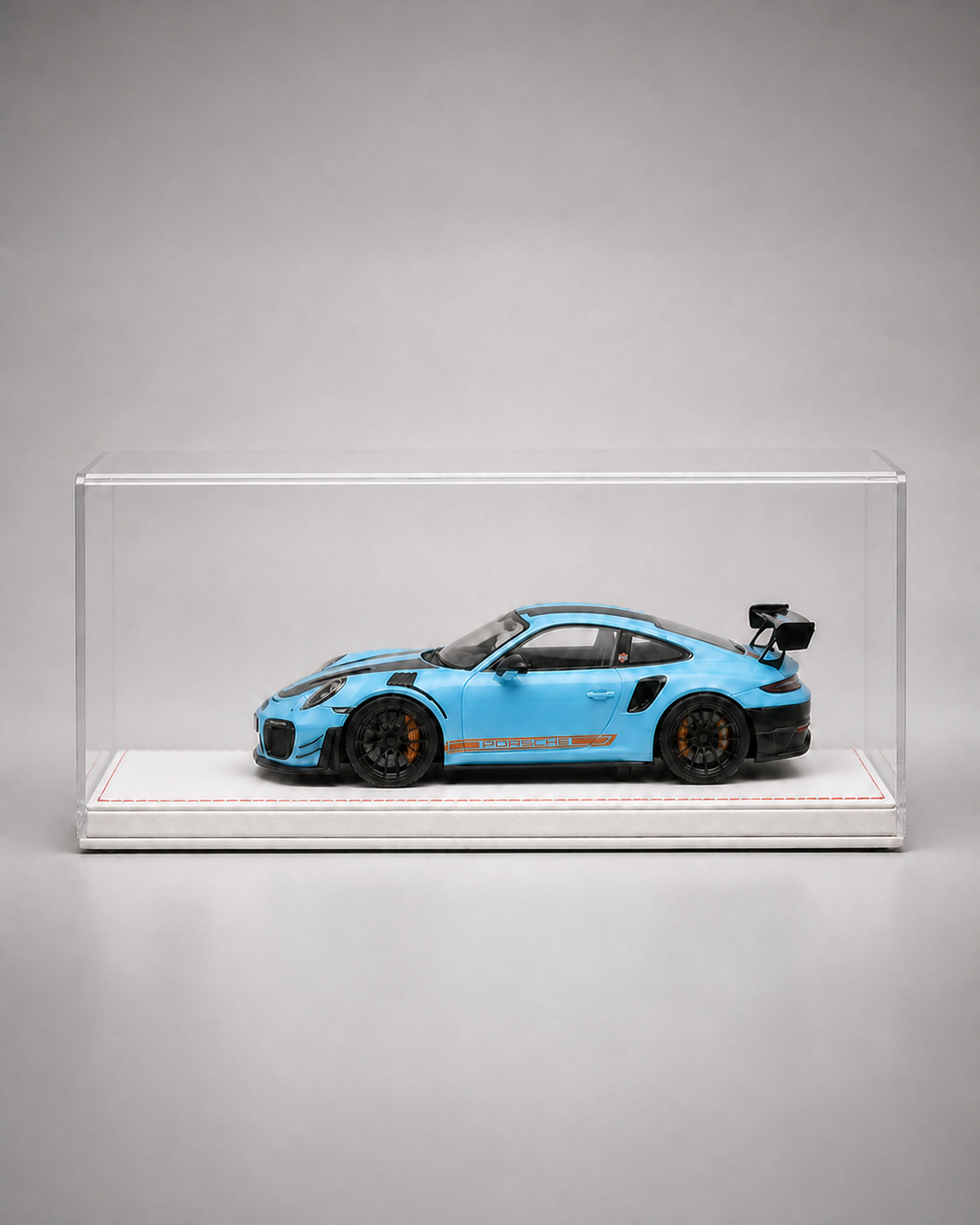 1:18 Acrylic Model Car Display Case - PNG product image