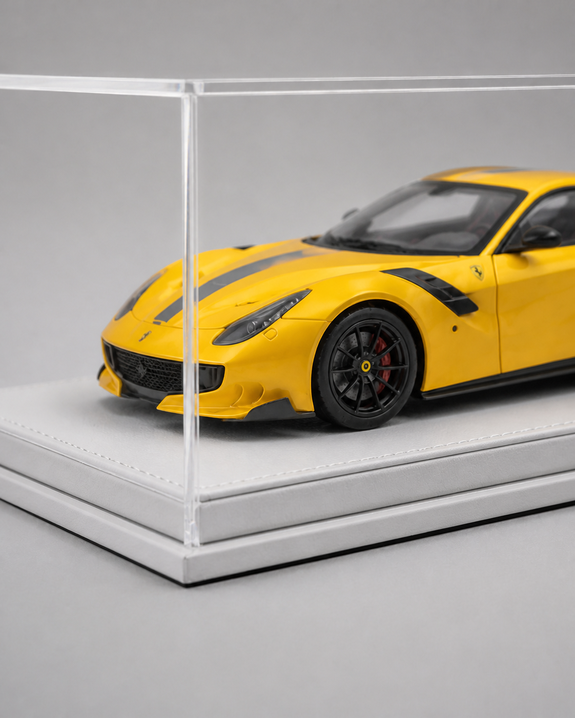 1:18 Acrylic Model Car Display Case - PNG product image