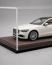 1:18 Acrylic Model Car Display Case - PNG product image