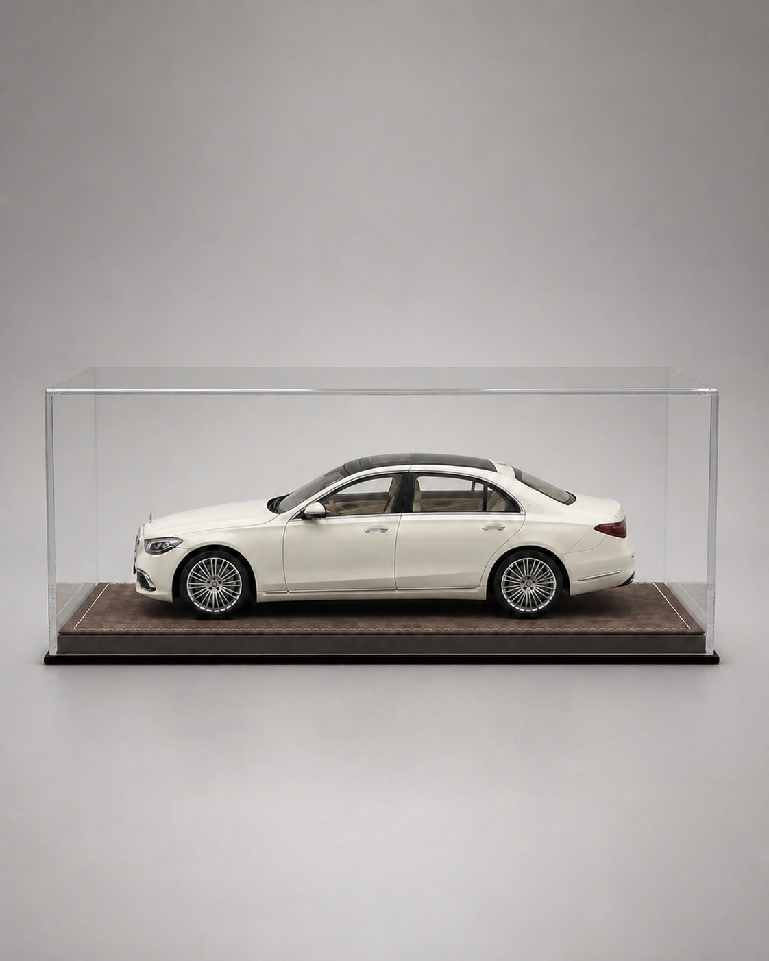 1:18 Acrylic Model Car Display Case - PNG product image
