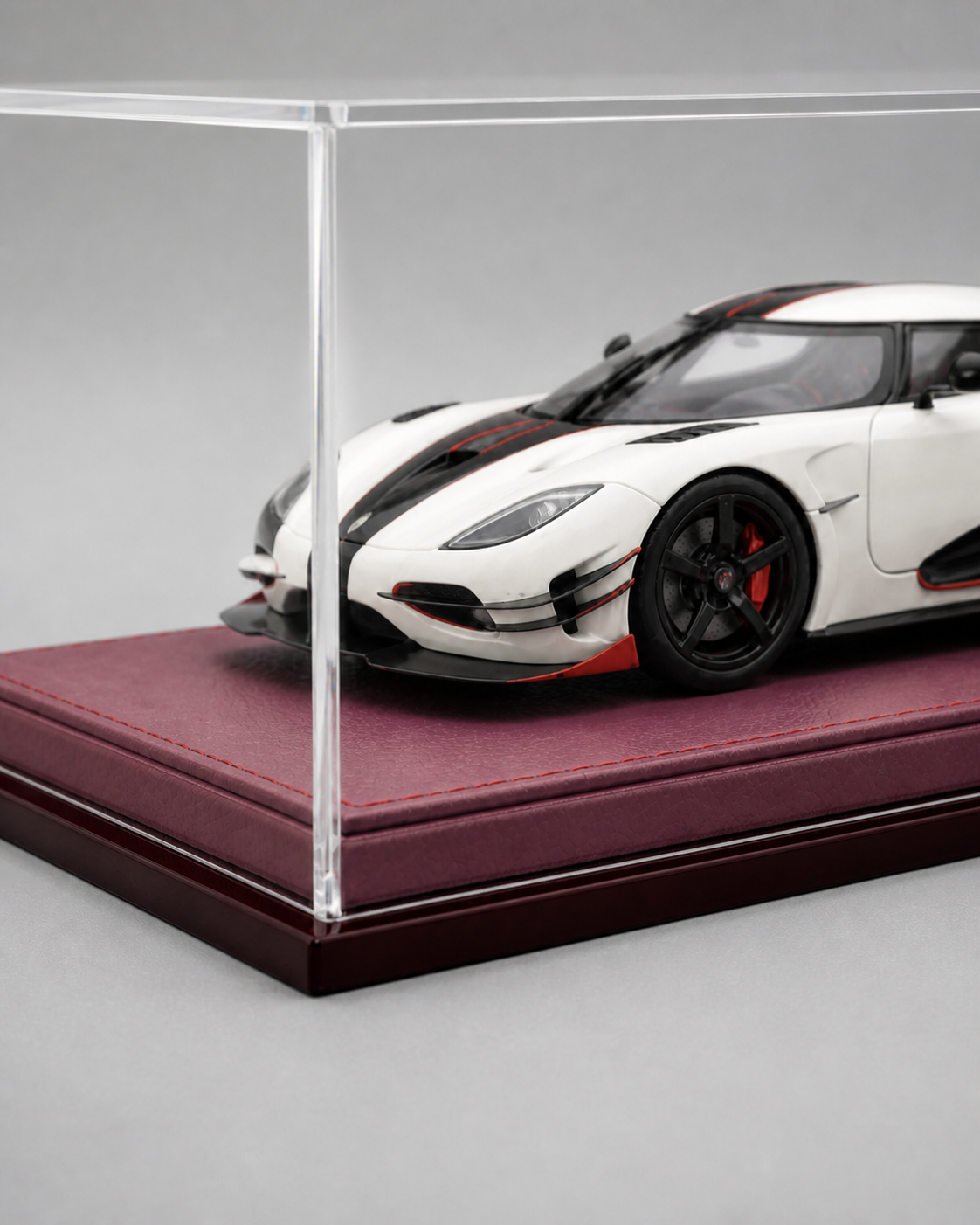 1:18 Acrylic Model Car Display Case - PNG product image