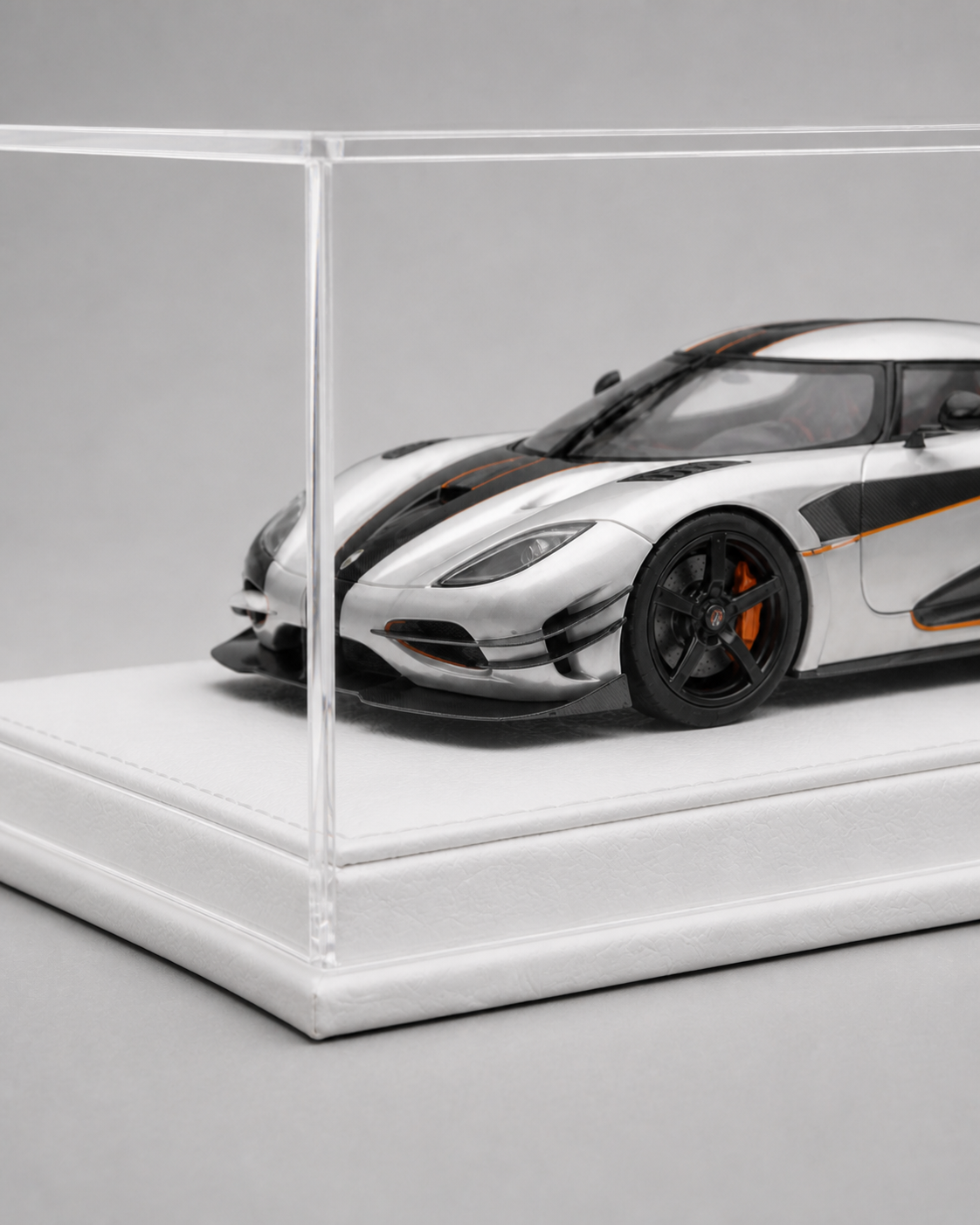 1:18 Acrylic Model Car Display Case - PNG product image