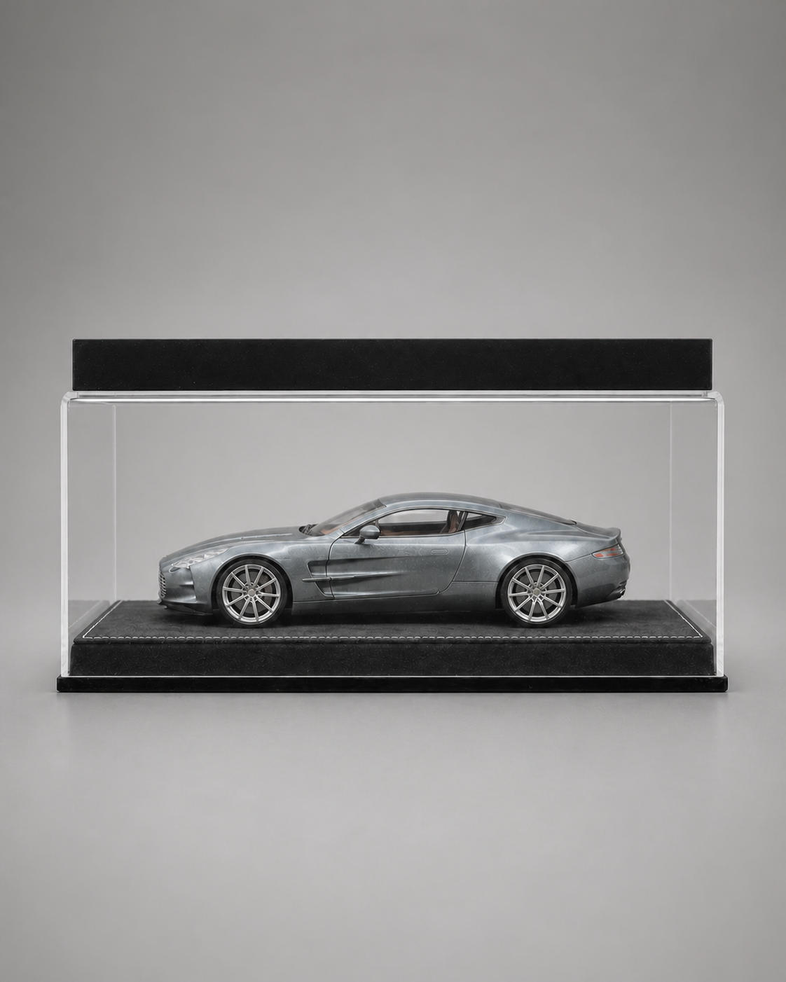 1:18 Acrylic Model Car Display Case - PNG product image