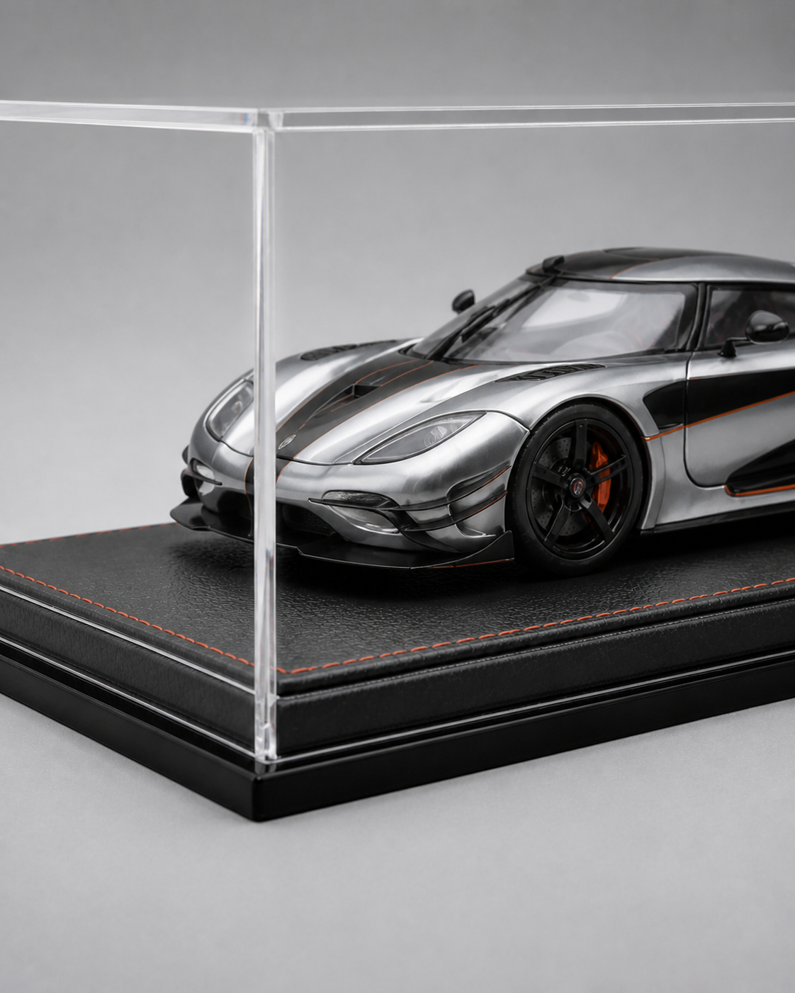 1:18 Acrylic Model Car Display Case - PNG product image