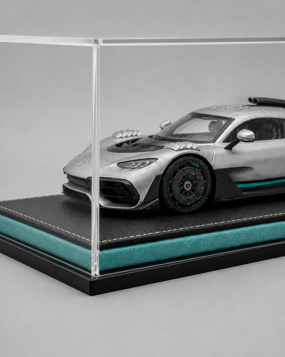 1:18 Acrylic Model Car Display Case - PNG product image