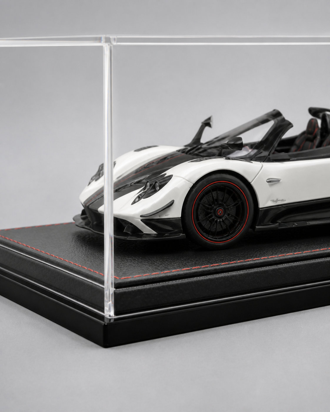 1:18 Acrylic Model Car Display Case - PNG product image