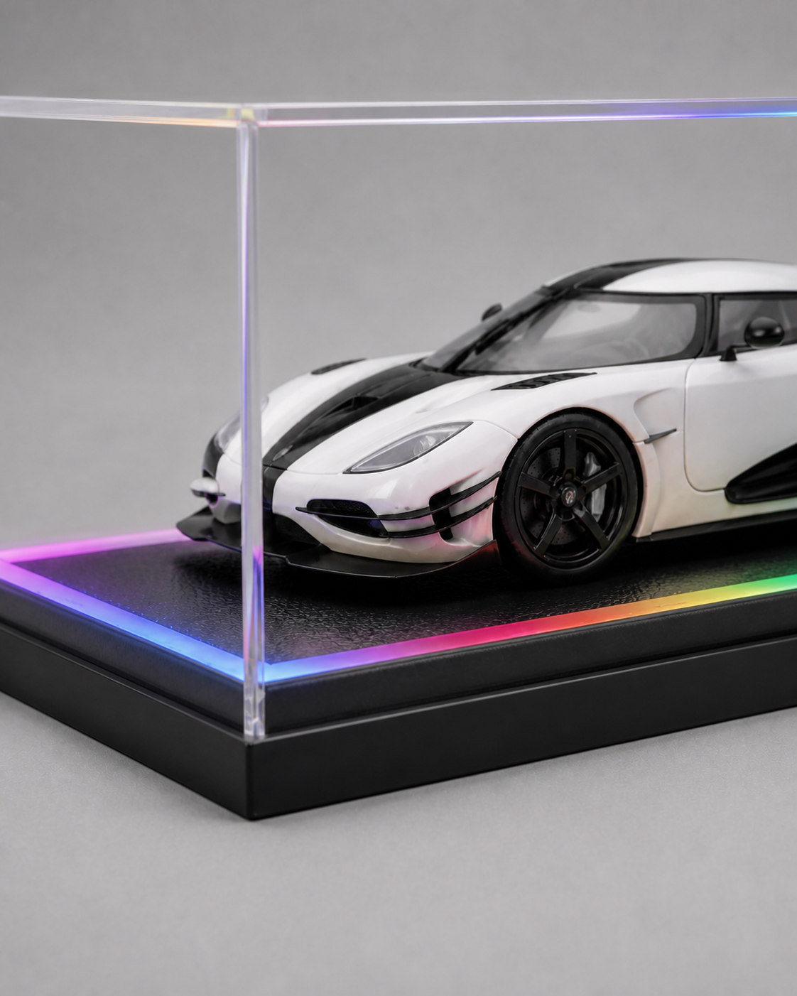 1:18 Acrylic Model Car Display Case - PNG product image