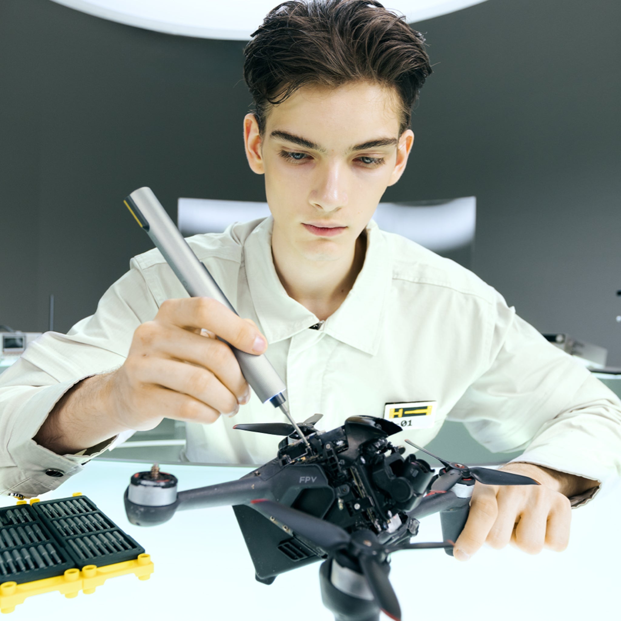 SNAPBLOQ™ S-A01 Electric Precision Screwdriver Master Set Hoto product image
