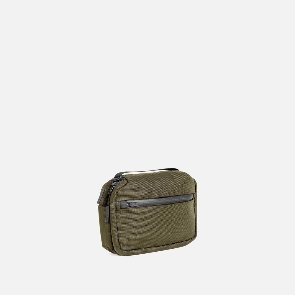 Aer Travel Kit 2 product image - aer travelkit2 olive